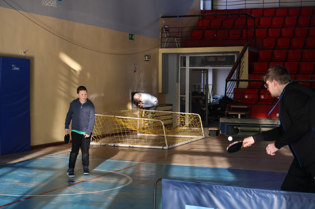 Bezpieczne Ferie z MOSiR-em: tenis stołowy