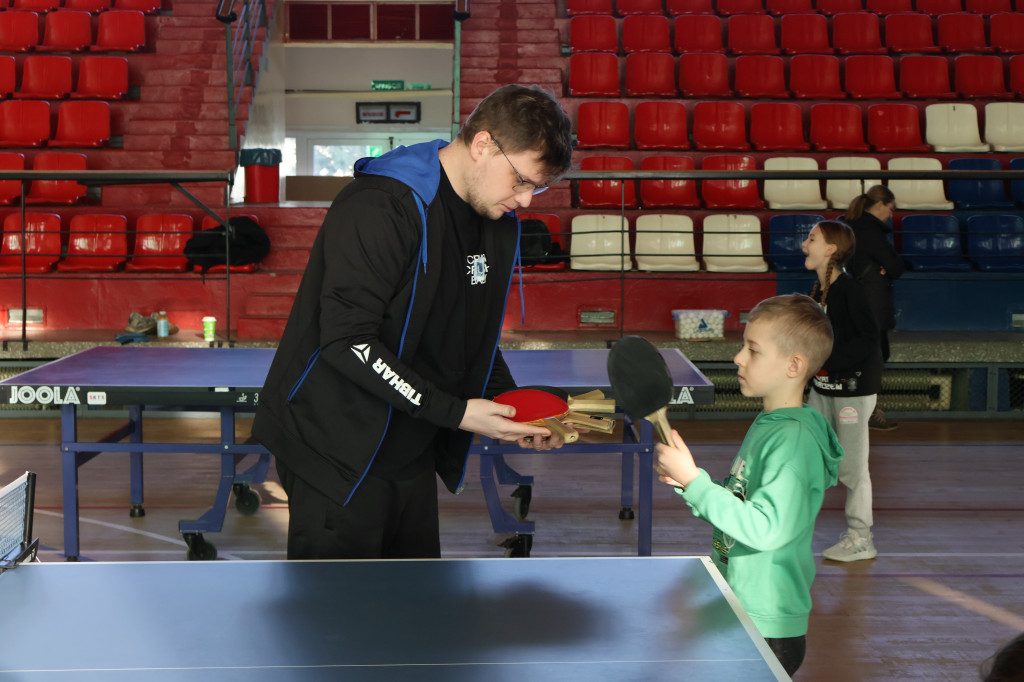Bezpieczne Ferie z MOSiR-em: tenis stołowy