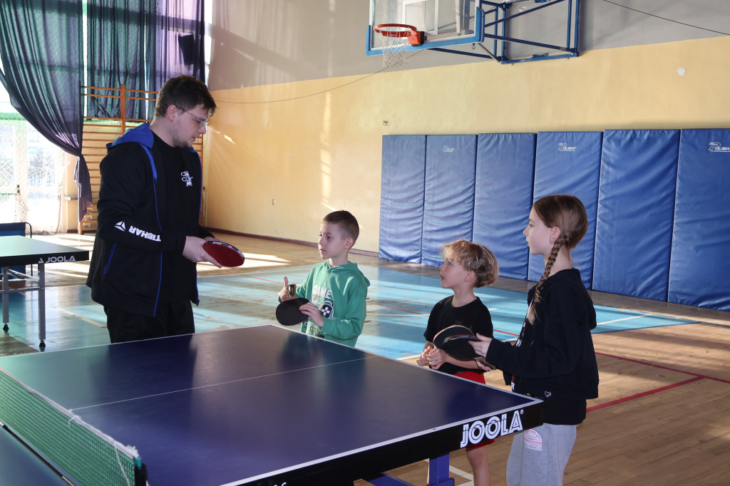 Bezpieczne Ferie z MOSiR-em: tenis stołowy