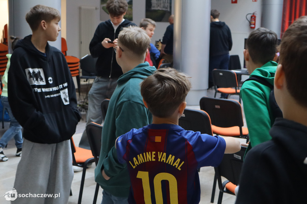 Ferie w Sochaczewie: grają w fifę, trwa turniej e-sportowy