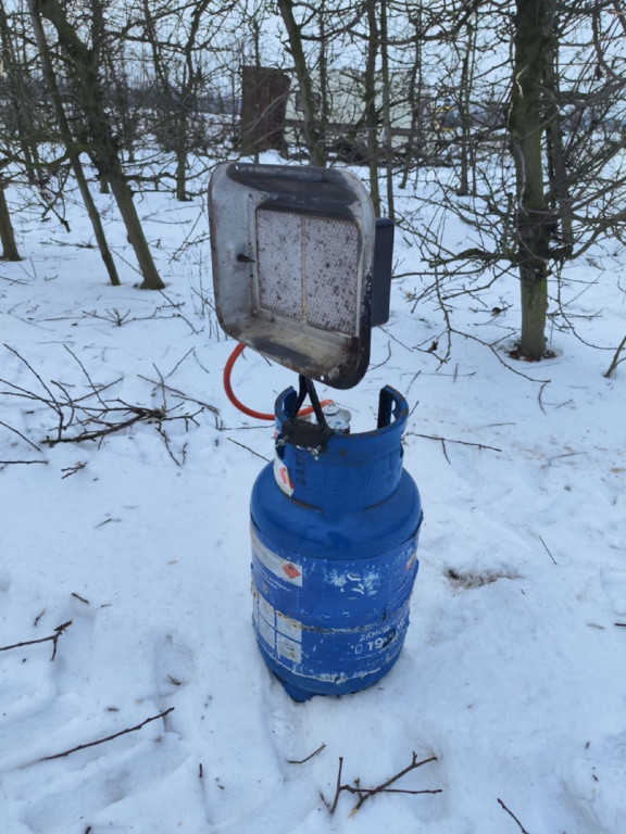 Antosin: grzał się przy butli LPG, lądował helikopter