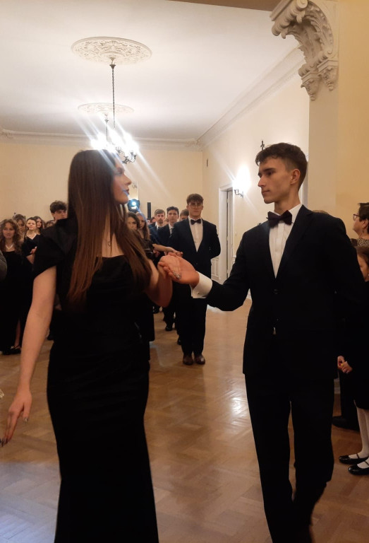 Studniówka w LO Sióstr Niepokalanek w Szymanowie