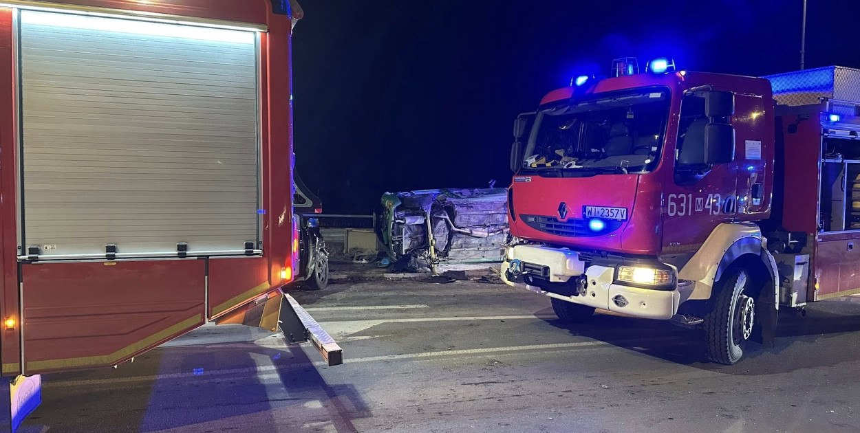 Poważny wypadek na moście w Sochaczewie. Trzy osoby trafiły do szpitala