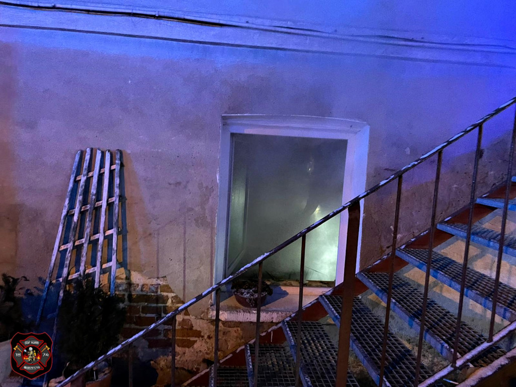 Pożar w kamienicy w Młodzieszynie