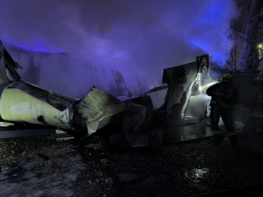 Pożar przy DK 92 w Paprotni