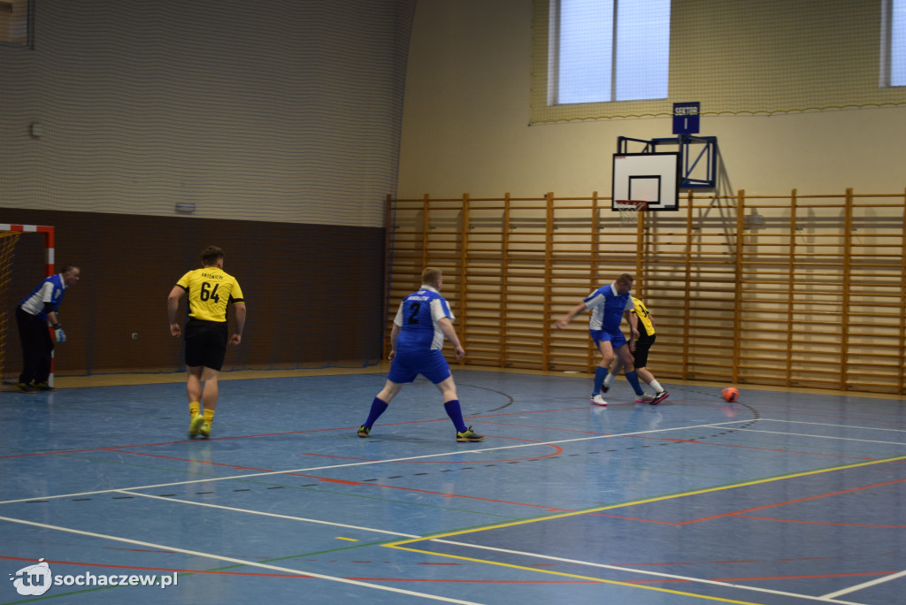 Piłkarska rywalizacja druhów i strażaków