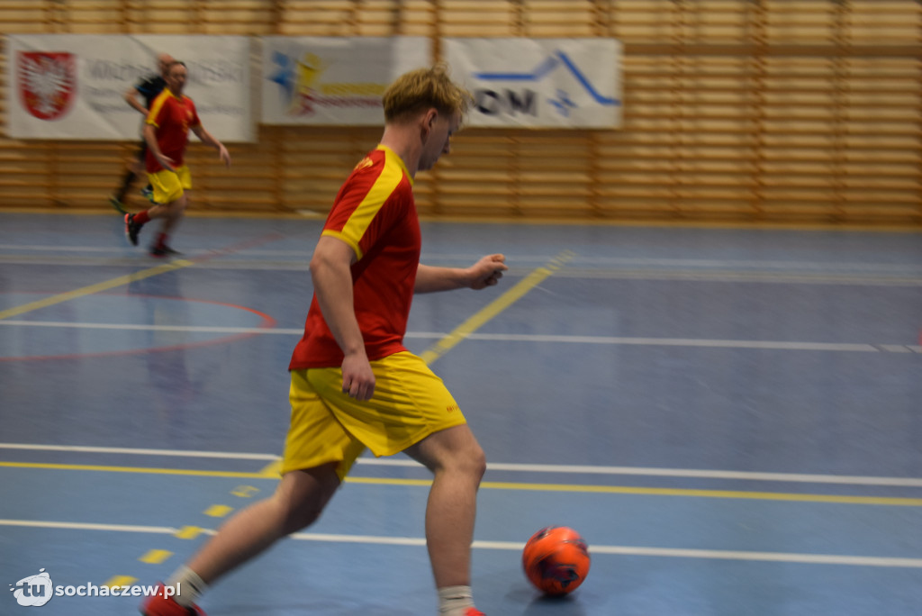 Piłkarska rywalizacja druhów i strażaków