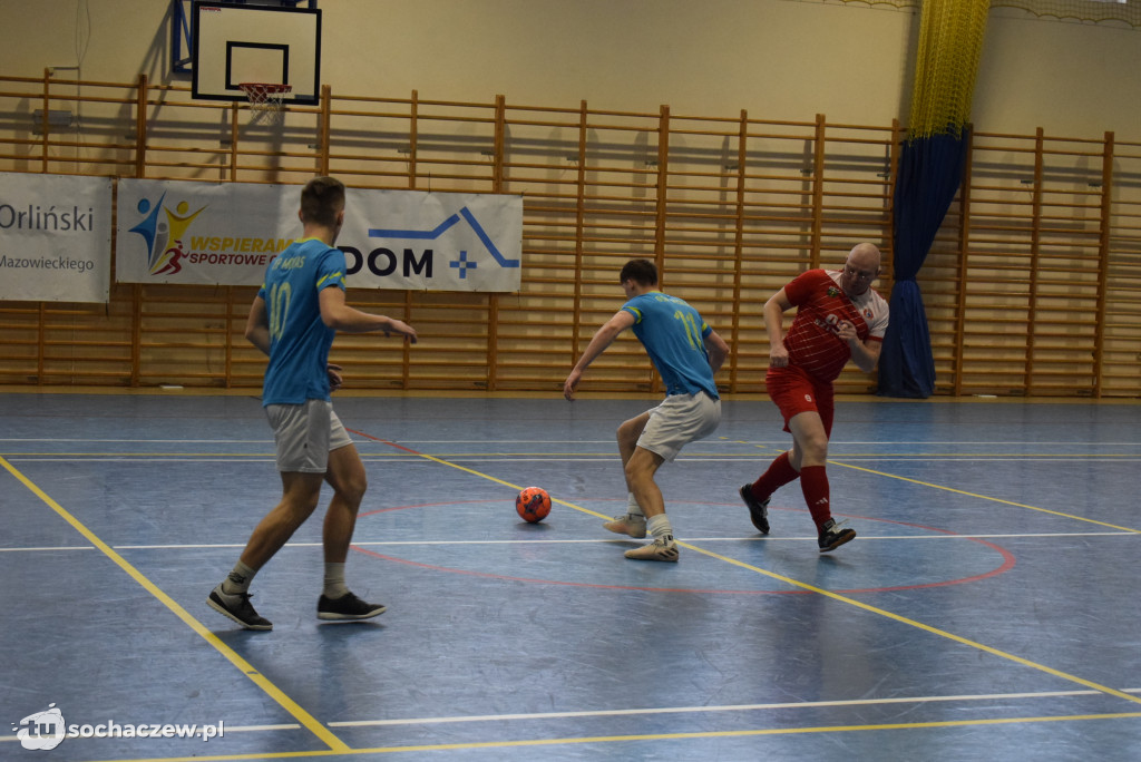 Piłkarska rywalizacja druhów i strażaków