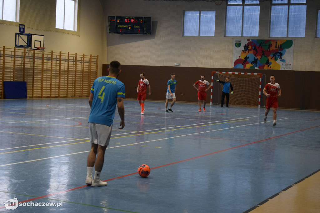 Piłkarska rywalizacja druhów i strażaków