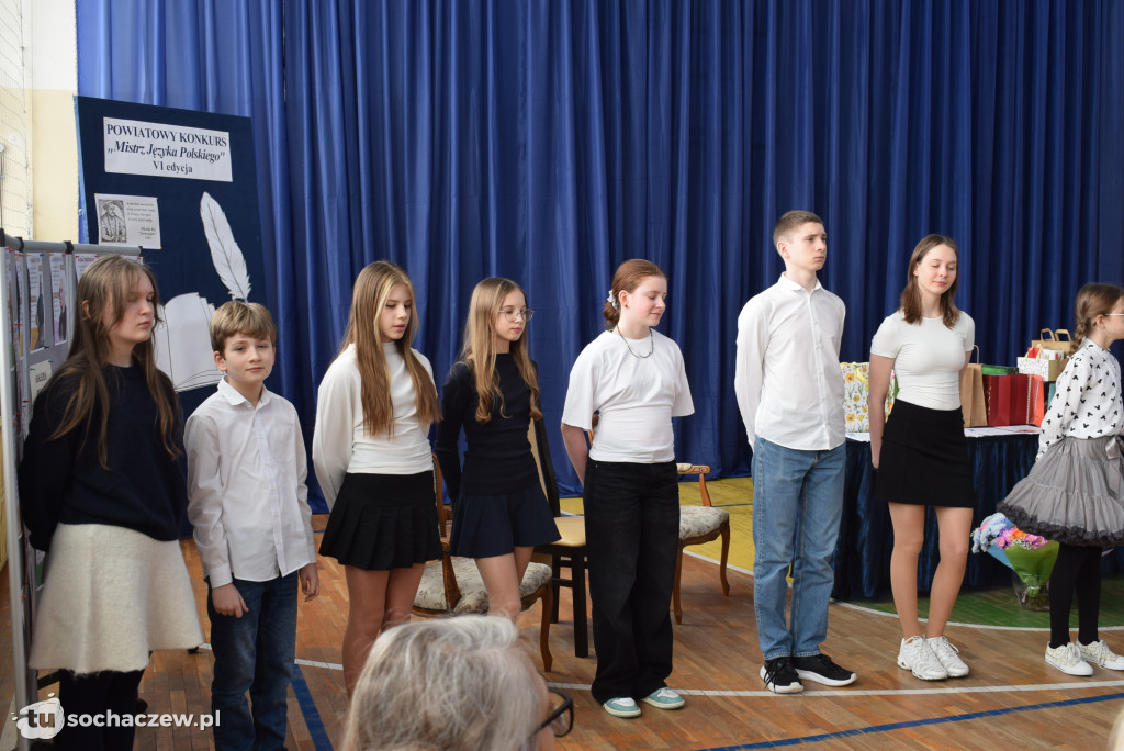 Profesor Bralczyk spotkał się z uczniami w Sochaczewie