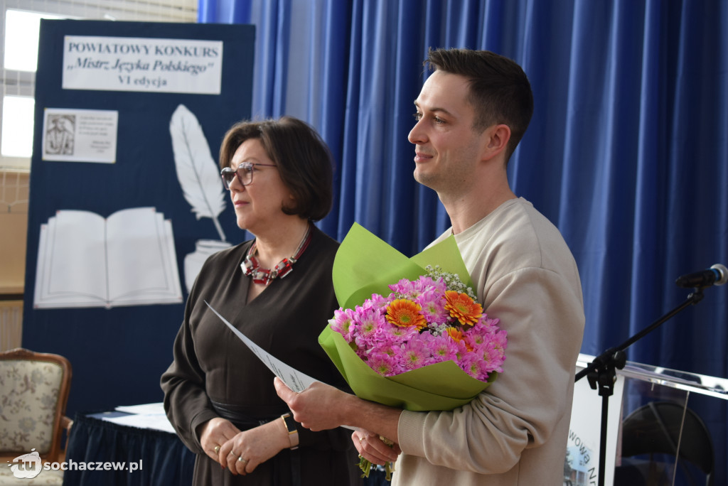 Profesor Bralczyk spotkał się z uczniami w Sochaczewie