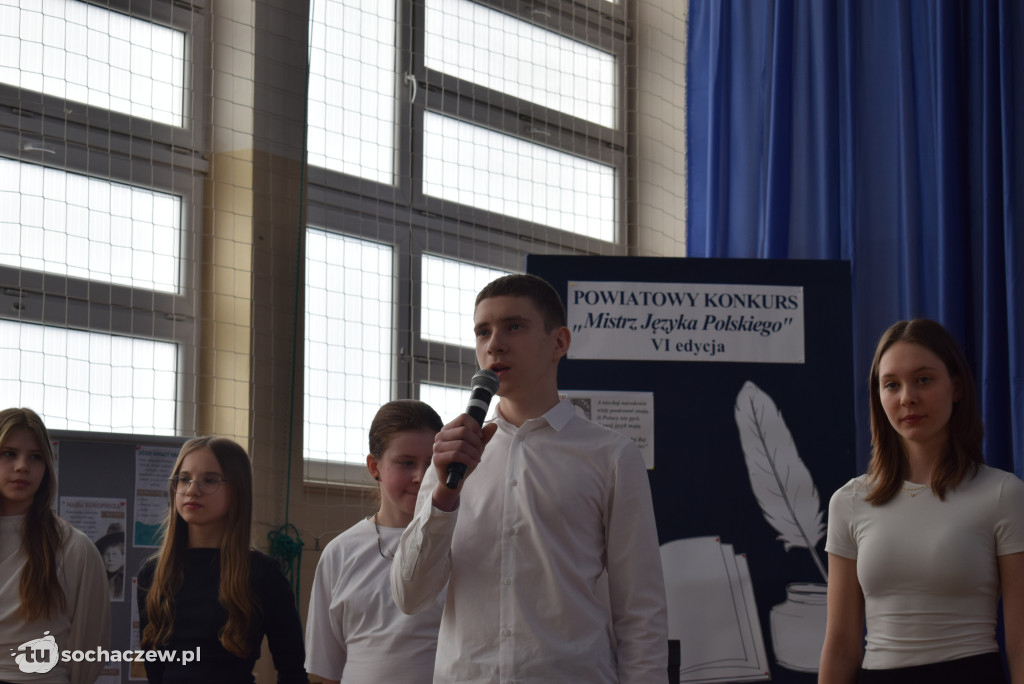 Profesor Bralczyk spotkał się z uczniami w Sochaczewie