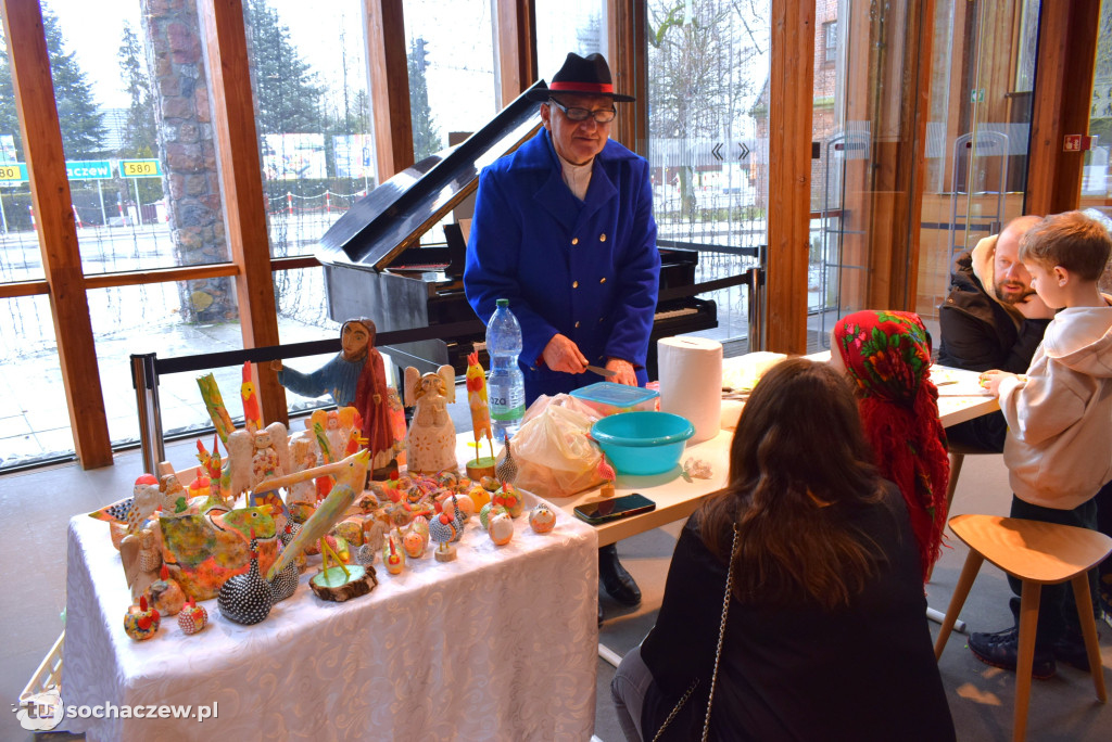 Folklor zagościł w Żelazowej Woli