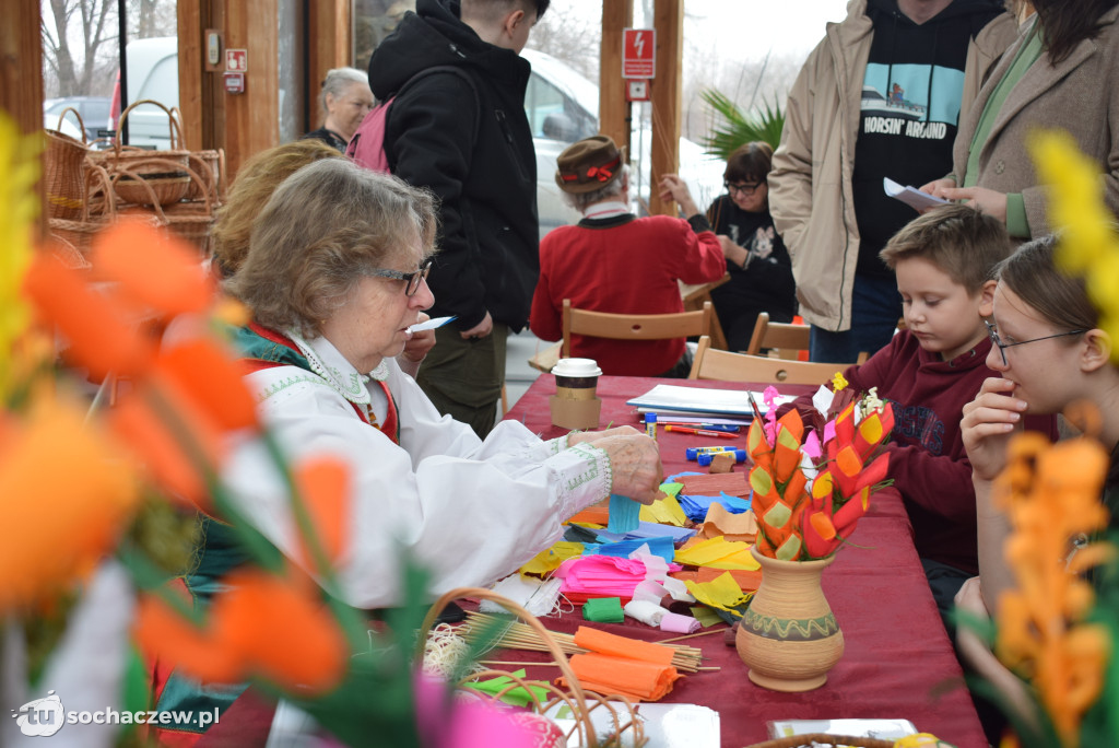 Folklor zagościł w Żelazowej Woli
