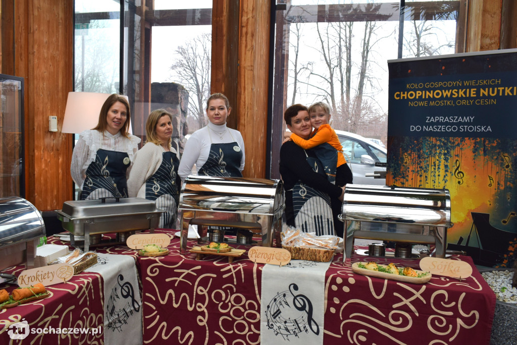 Folklor zagościł w Żelazowej Woli