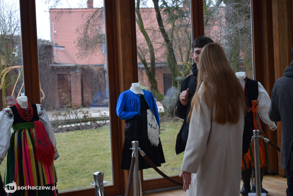 Folklor zagościł w Żelazowej Woli