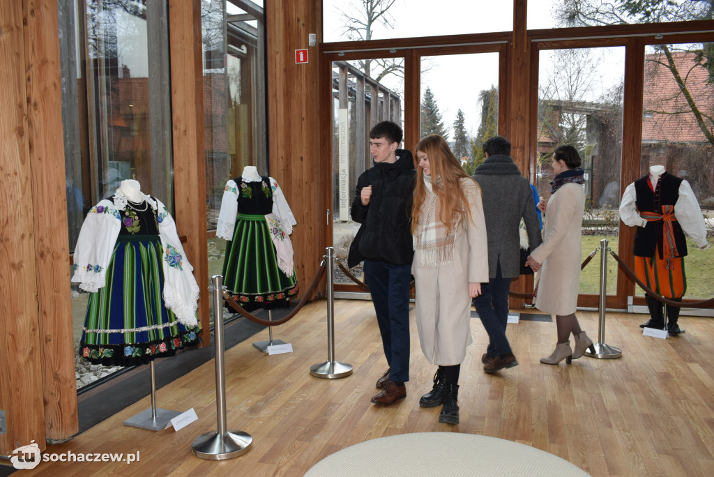 Folklor zagościł w Żelazowej Woli
