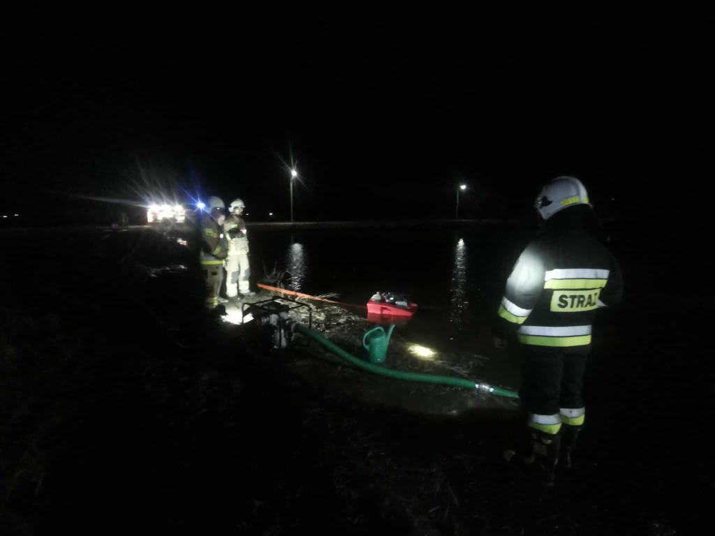 Lokalne podtopienia w powiecie