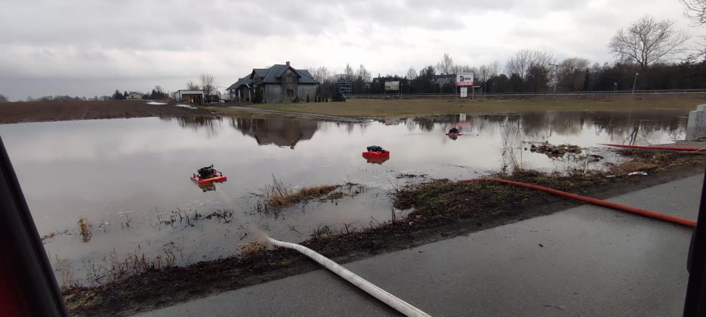 Lokalne podtopienia w powiecie