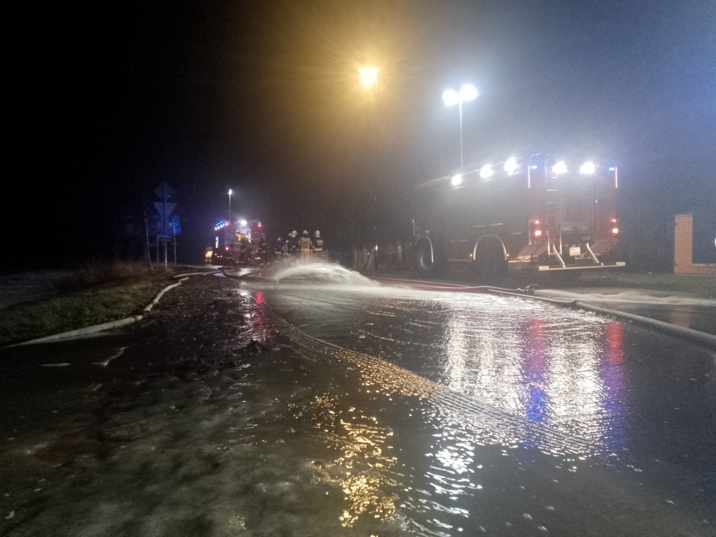 Lokalne podtopienia w powiecie