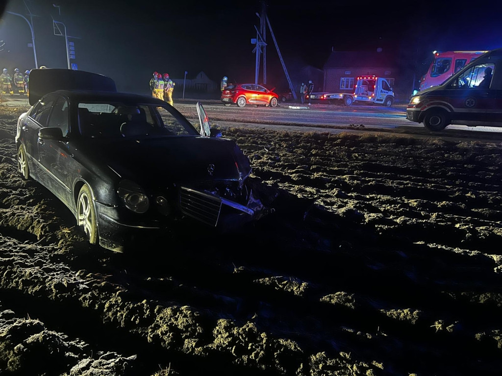 Zdarzenie drogowe w Młodzieszynie