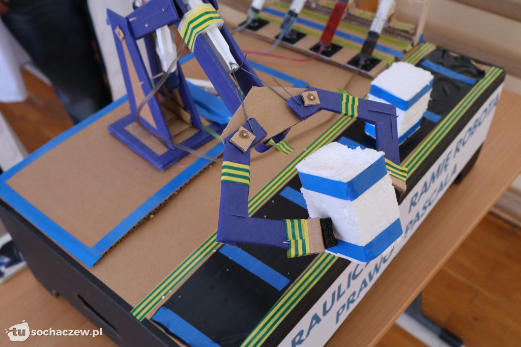 Rakiety, magnesy i wulkany: Festiwal Nauki w SP4