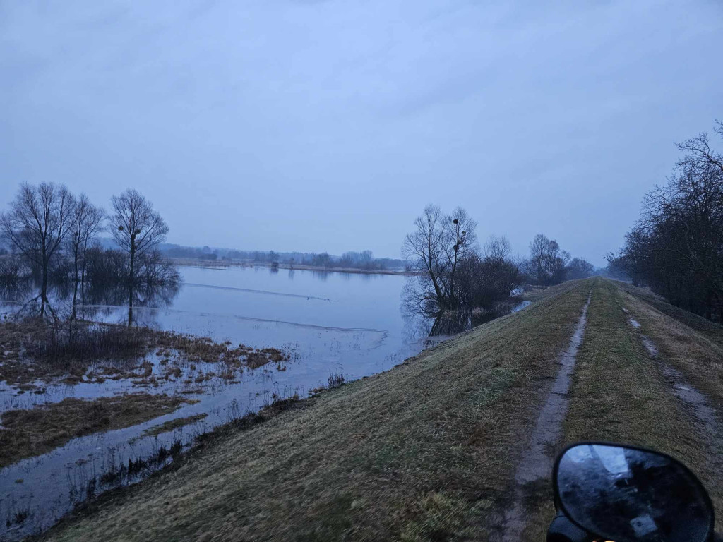 Sprawdzili wały przeciwpowodziowe w Gminie Młodzieszyn