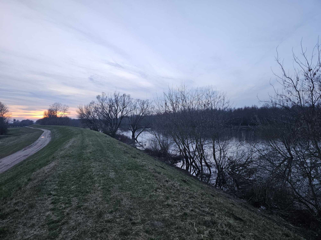 Sprawdzili wały przeciwpowodziowe w Gminie Młodzieszyn