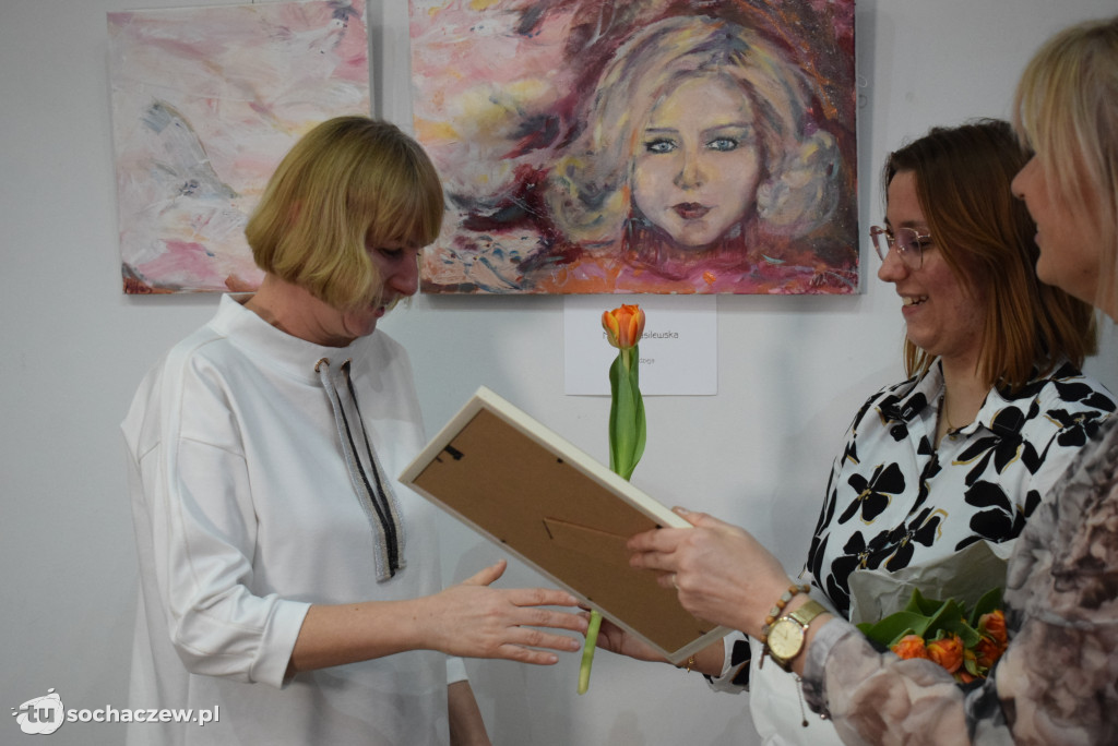 Chodaków: kobieta w piosence Mieczysława Fogga