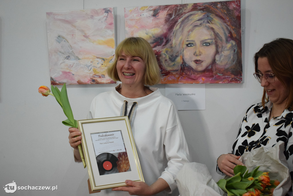 Chodaków: kobieta w piosence Mieczysława Fogga