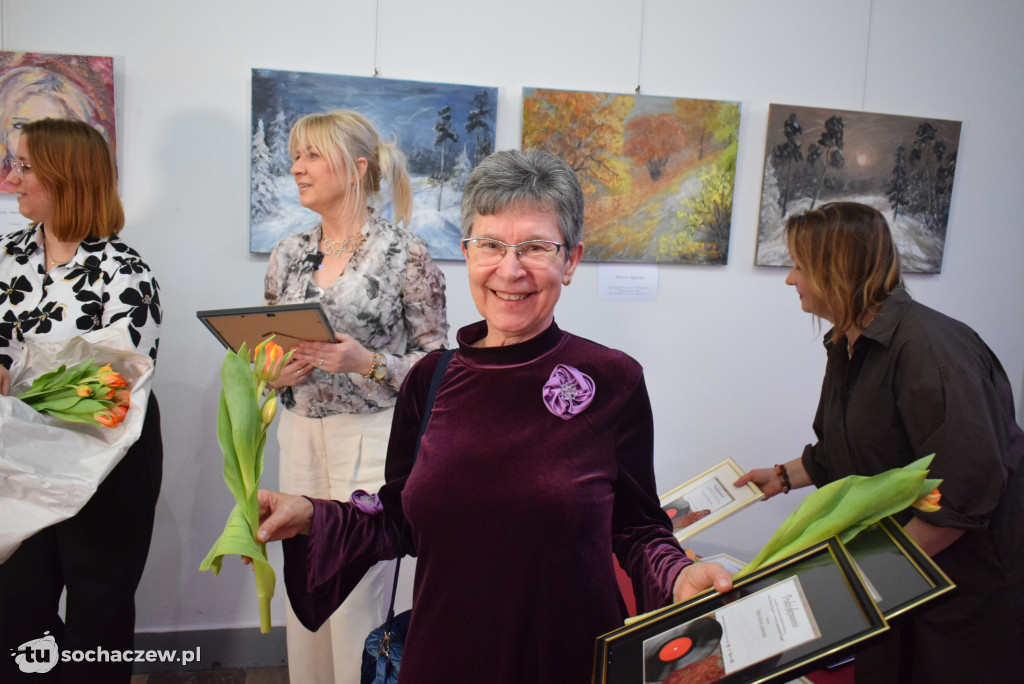 Chodaków: kobieta w piosence Mieczysława Fogga