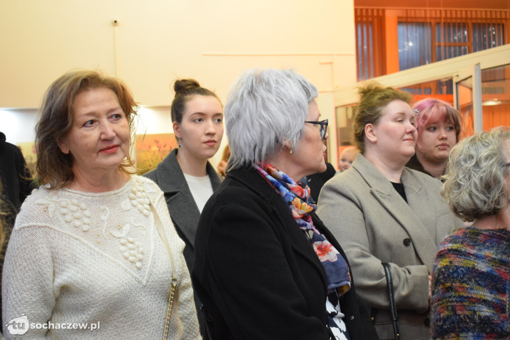 Chodaków: kobieta w piosence Mieczysława Fogga