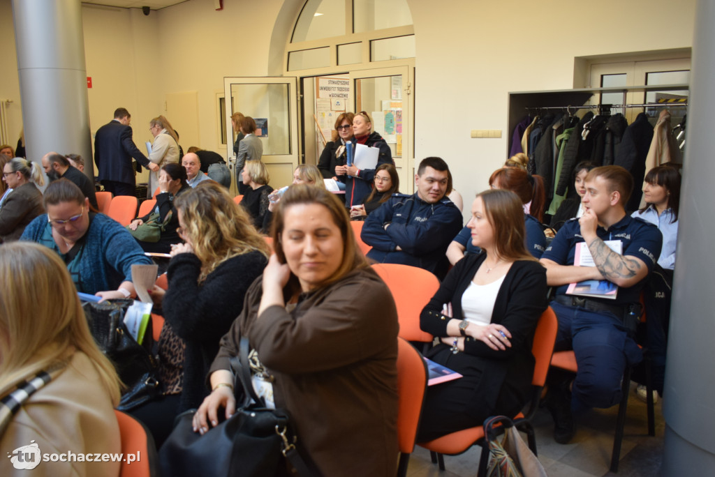 Sochaczew w obliczu przemocy domowej, także tej w sieci