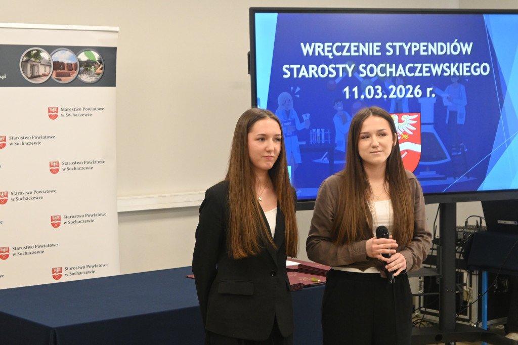 Stypendia starosty rozdane