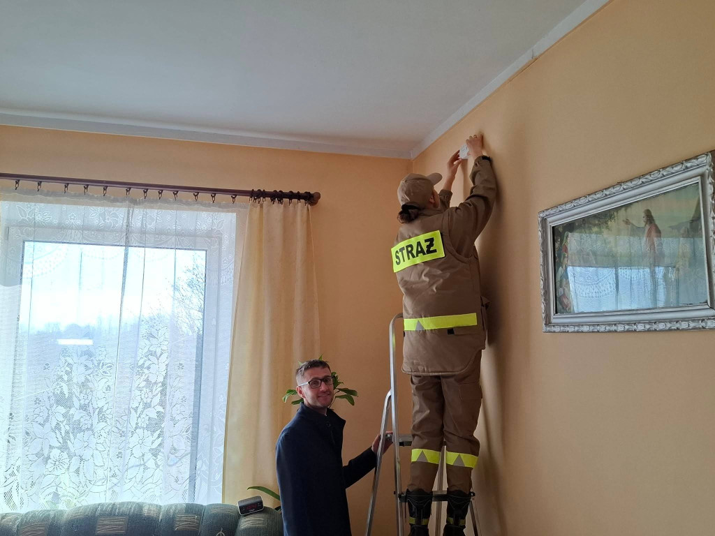 Montaż czujek w gminie Rybno