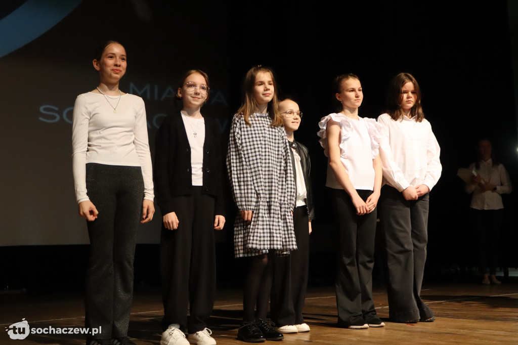 Chodaków: najzdolniejszym wręczono stypendia burmistrza