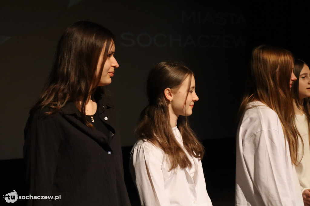 Chodaków: najzdolniejszym wręczono stypendia burmistrza