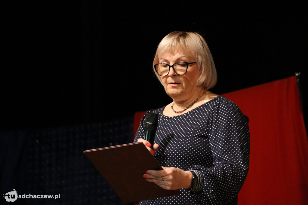 Chodaków: najzdolniejszym wręczono stypendia burmistrza