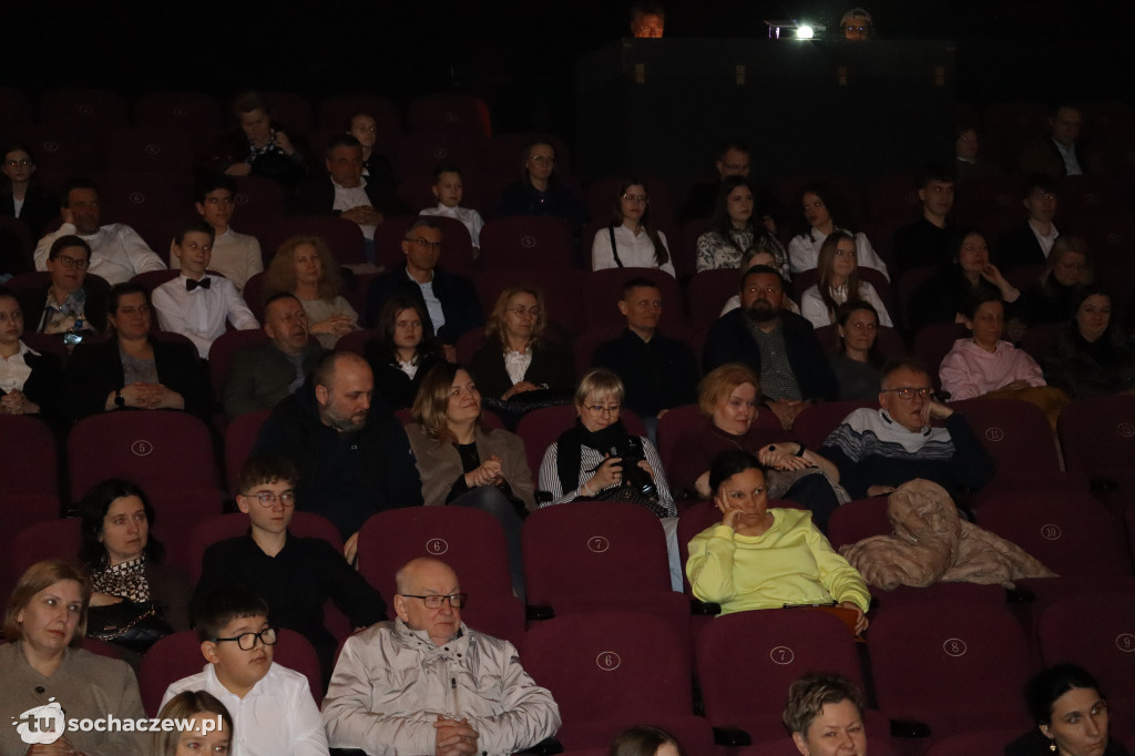 Chodaków: najzdolniejszym wręczono stypendia burmistrza