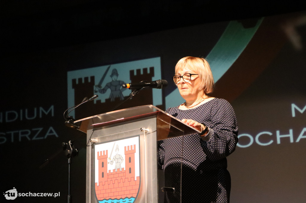 Chodaków: najzdolniejszym wręczono stypendia burmistrza