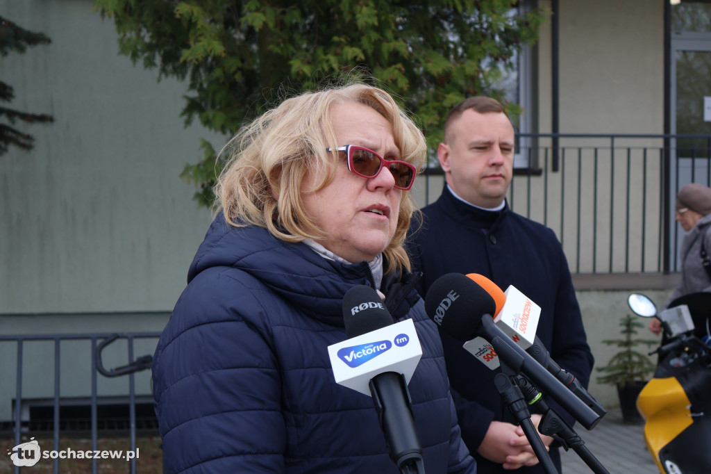 O służbie zdrowia pod szpitalem