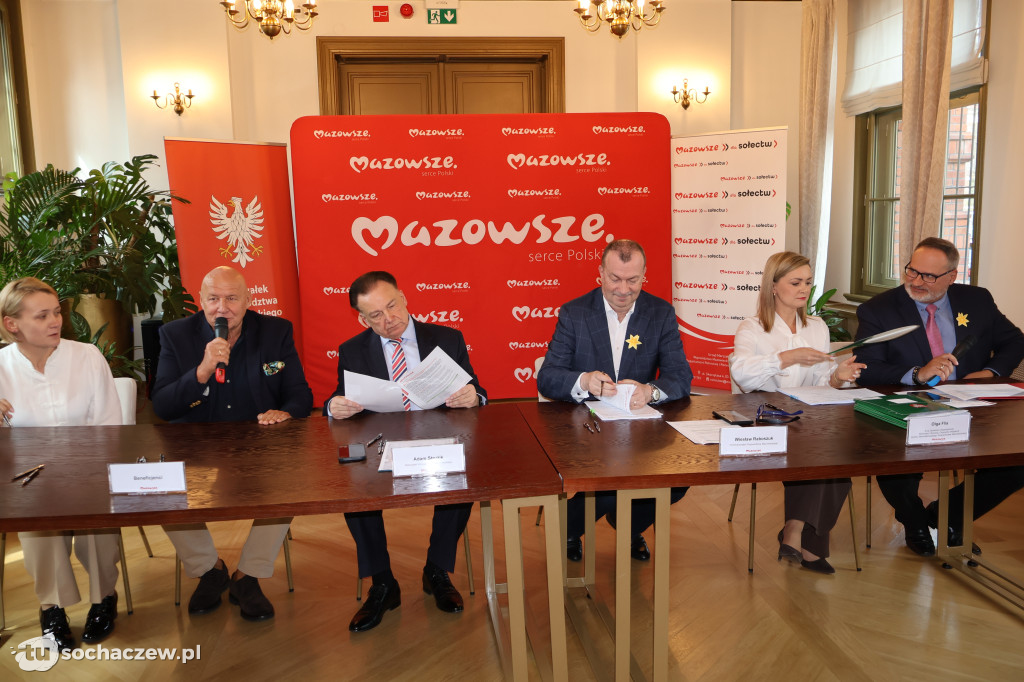 Umowy z marszałkiem podpisane