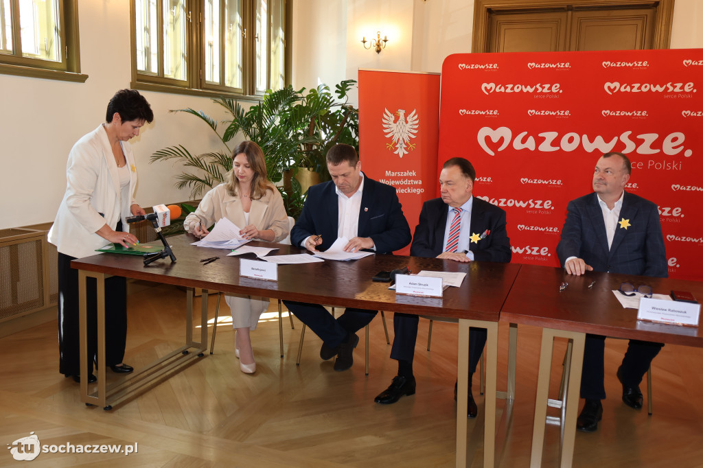 Umowy z marszałkiem podpisane