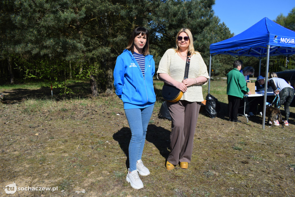 Tłum czworonogów na Biegu z Psem w Karwowie