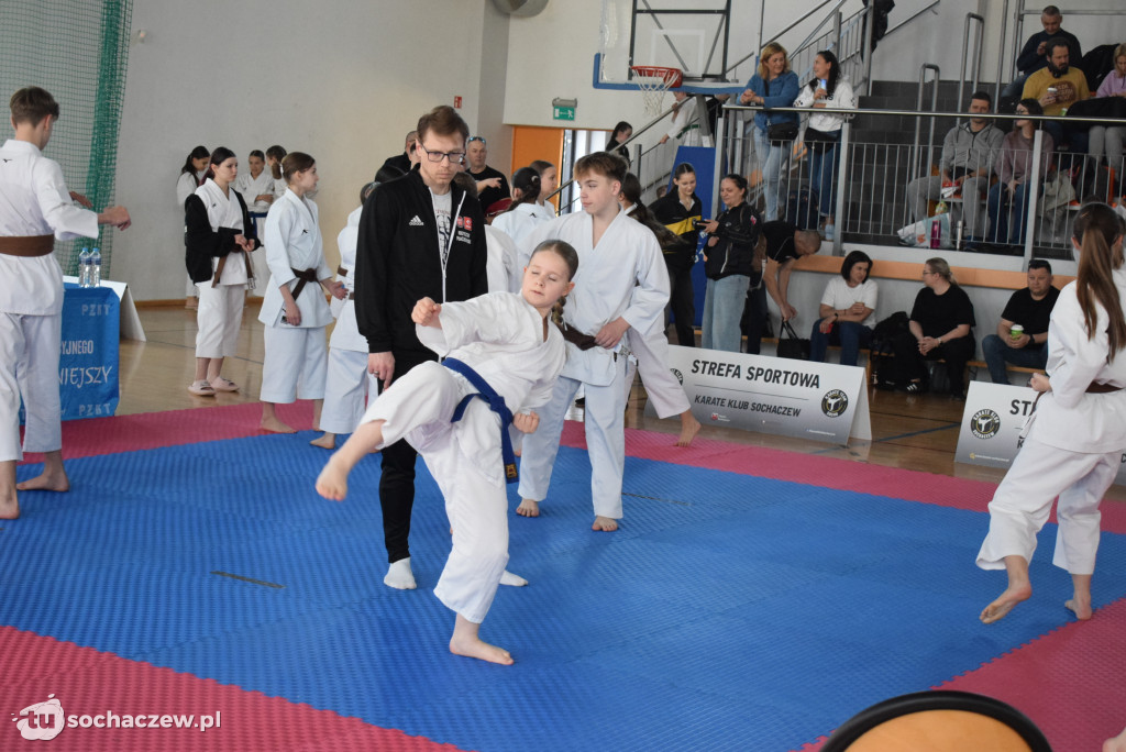 Najlepsi karatecy na sochaczewskich matach