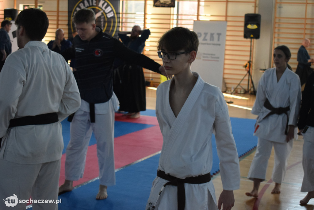 Najlepsi karatecy na sochaczewskich matach