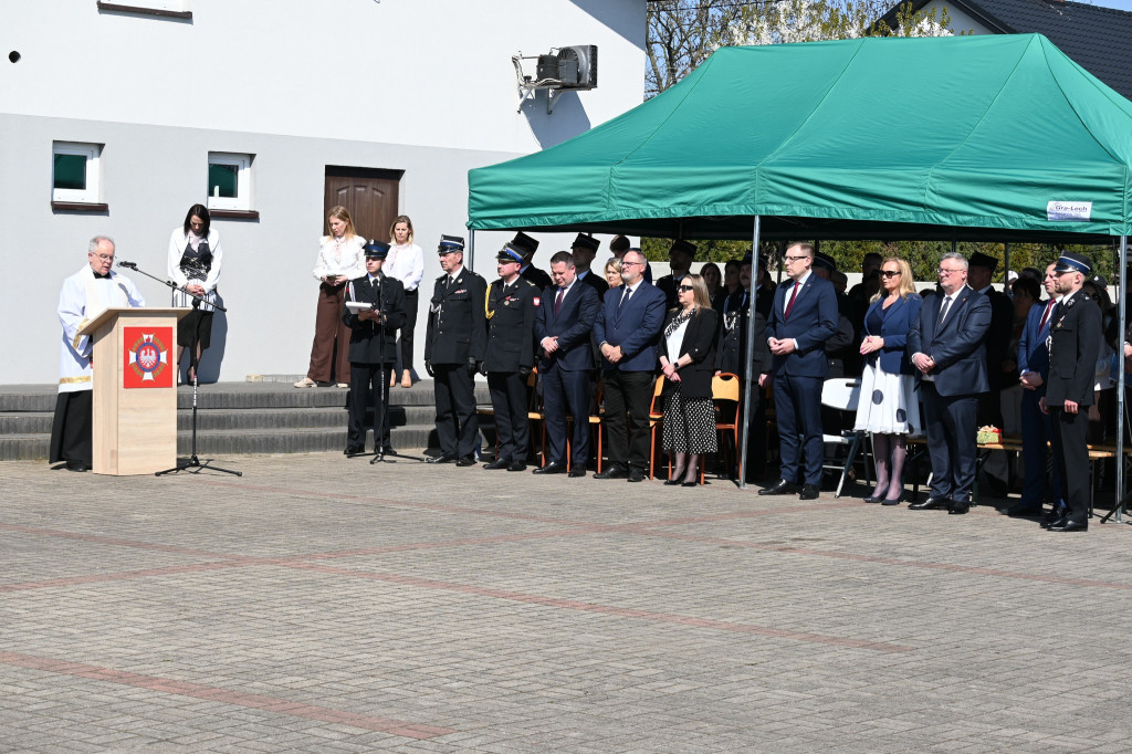 Nowe Mostki z nowym wozem