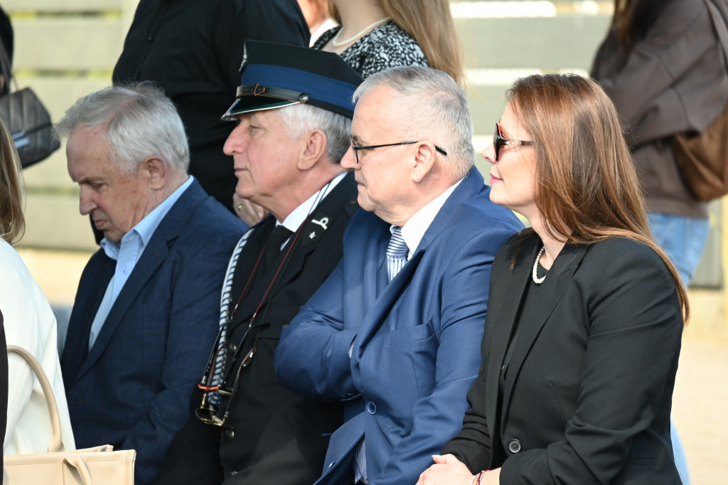 Nowe Mostki z nowym wozem