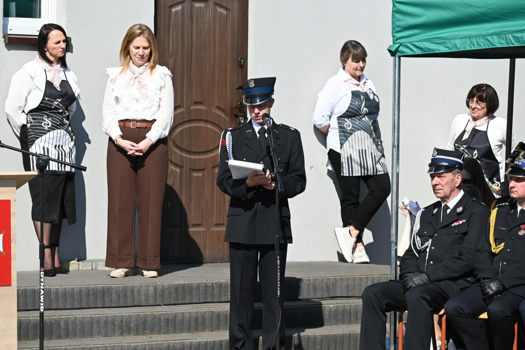 Nowe Mostki z nowym wozem