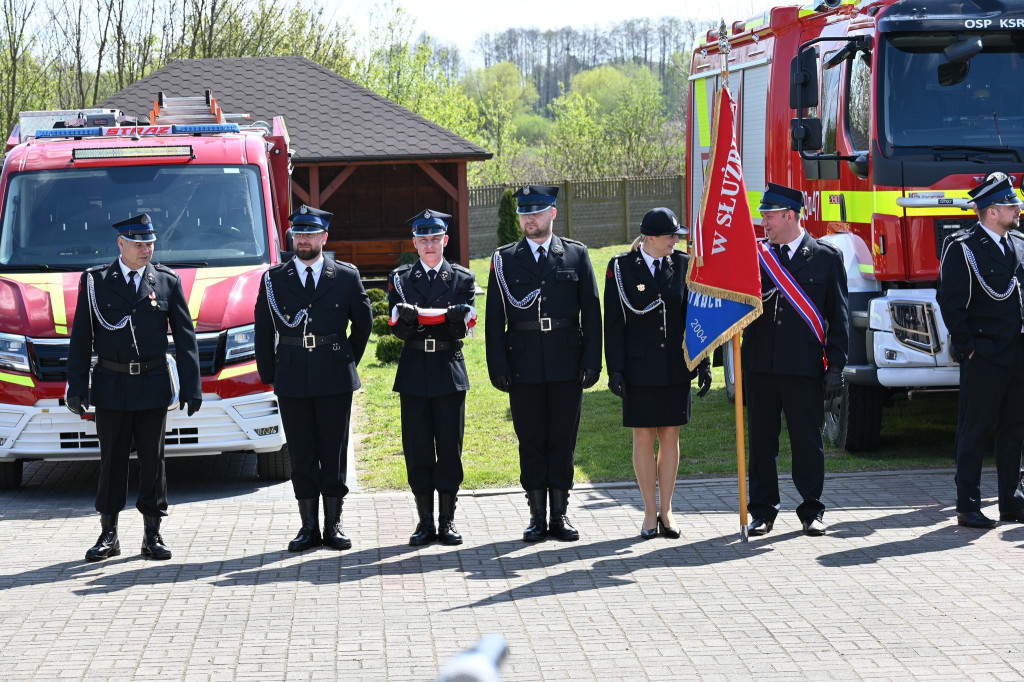 Nowe Mostki z nowym wozem